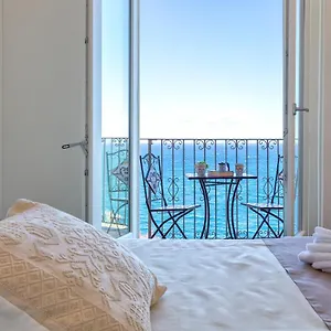 Apartment Terrazza & Romantica Sospese Sul Mare Del Borgo Antico --- Terrace & Romantic Over The Sea Of The Ancient Village, Castelsardo