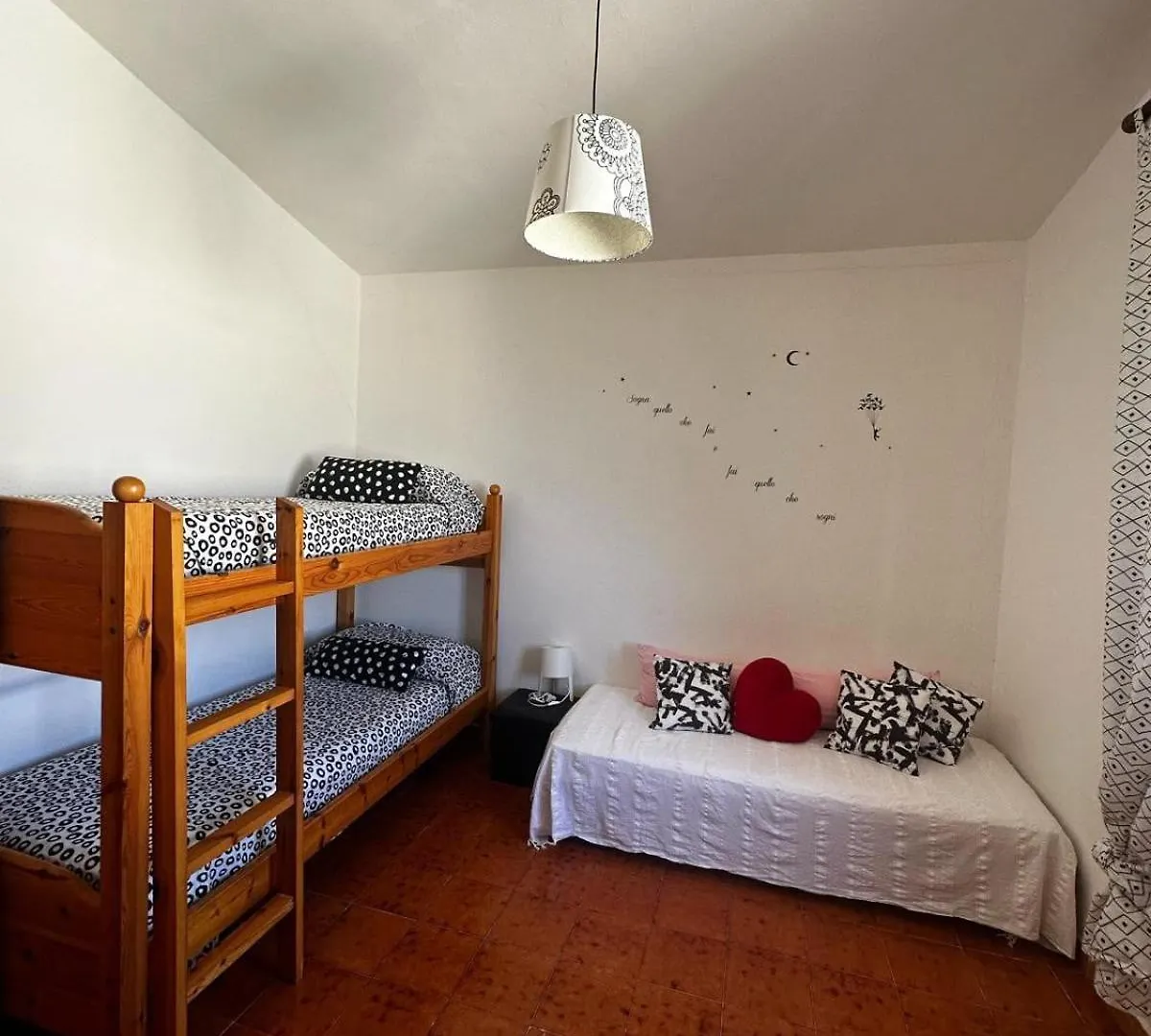 Affittasardegna - Quadri Alba Apartment Castelsardo